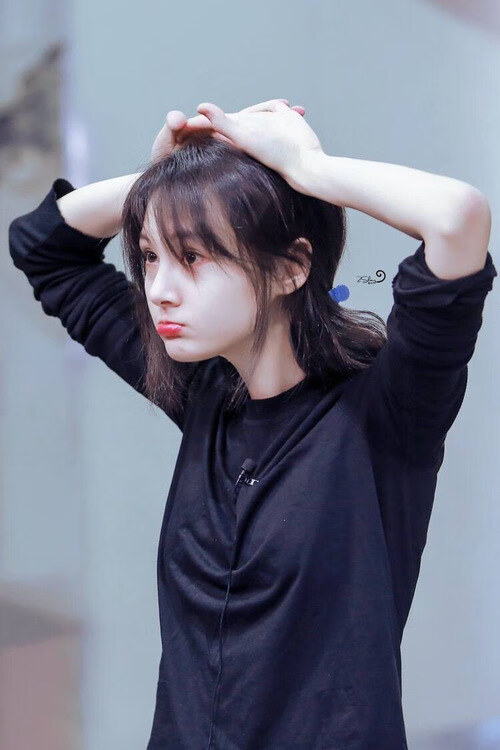 MILANSPORT下载-巴黎圣日耳曼稳步领先，法甲霸主未来可期