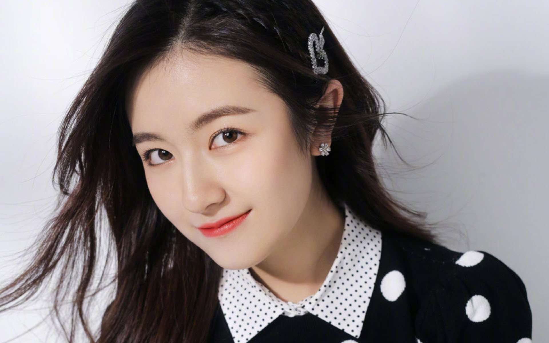 米兰体育APP-意甲长传反击:瞬间突破的美学展现,意甲集锦