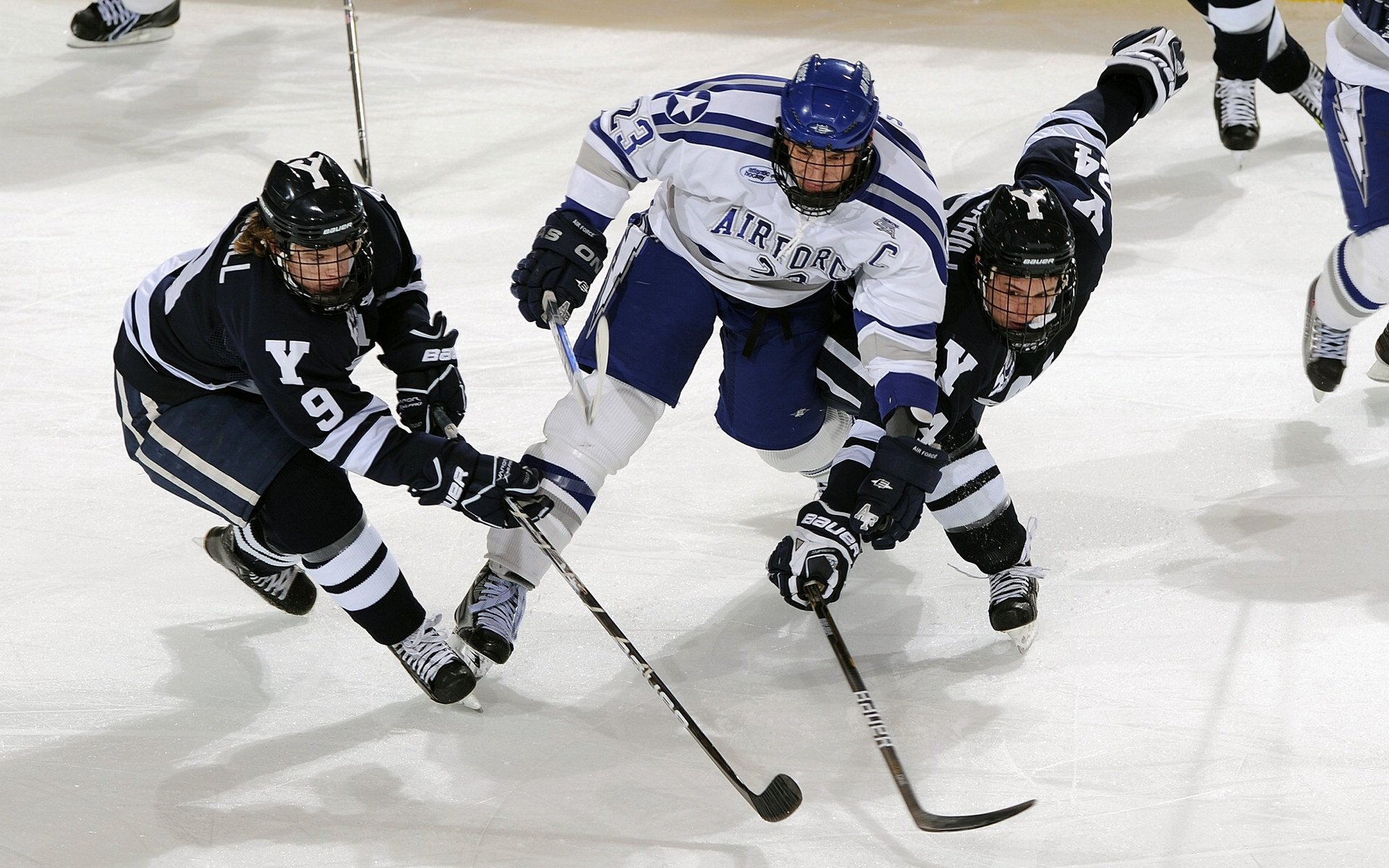 东部冠军争夺激烈